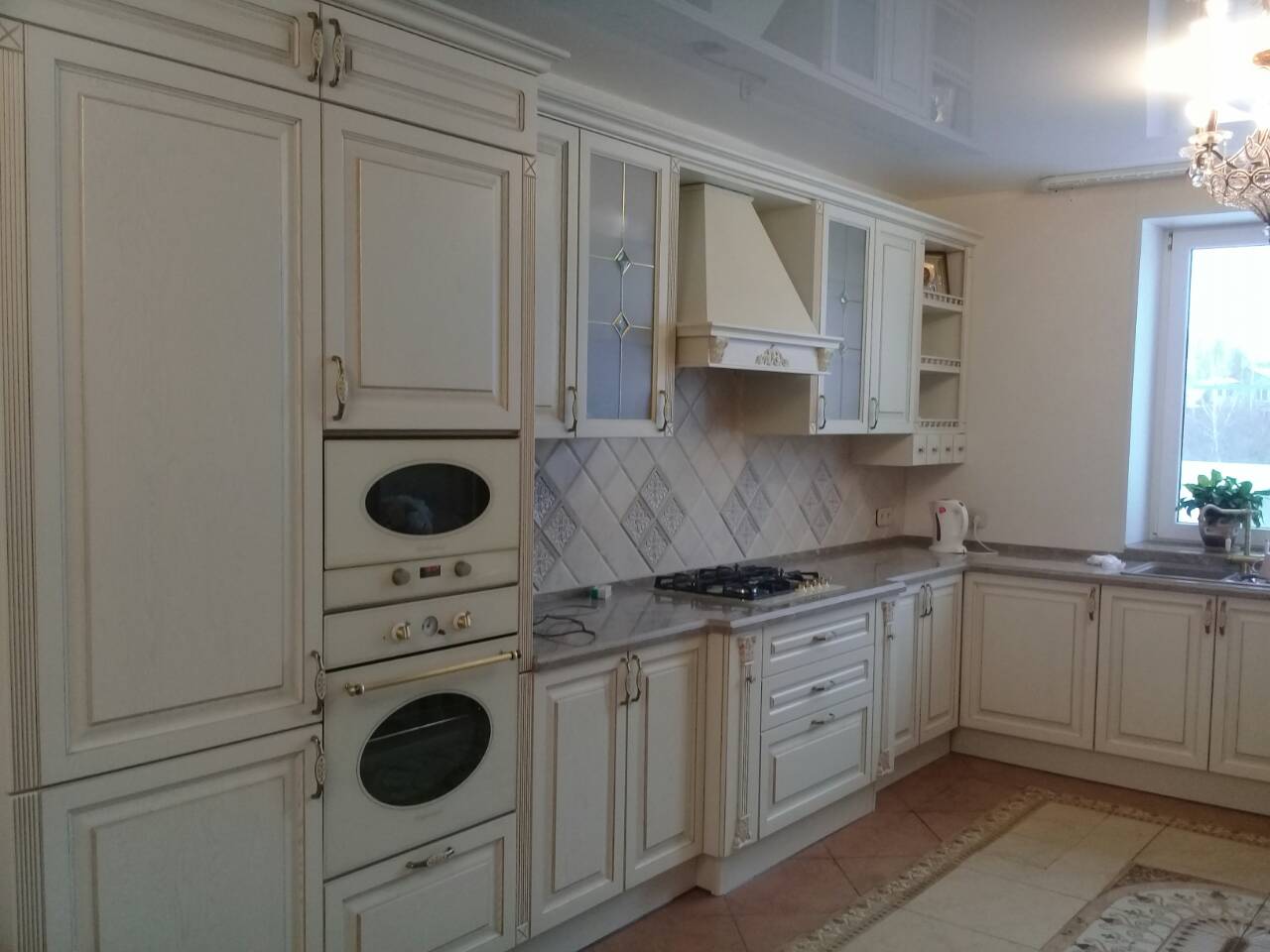 Кухня в частном доме Кухня в частном доме